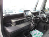 N-BOXカスタム コーディネートスタイル モノトーン 4WD 