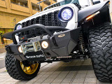 TOKYO AUTO SALON出展車/ナビ/TV/Bluetooth接続/前横後カメラ/モニタ-増設/Aftermarketグラブハンドル/Aftermarketフュ-エルドア/ヒッチメンバ-/ヒッチボ-ル/背面タイヤ/整備記録簿/新車時保証書/スペアキ-有/禁煙車