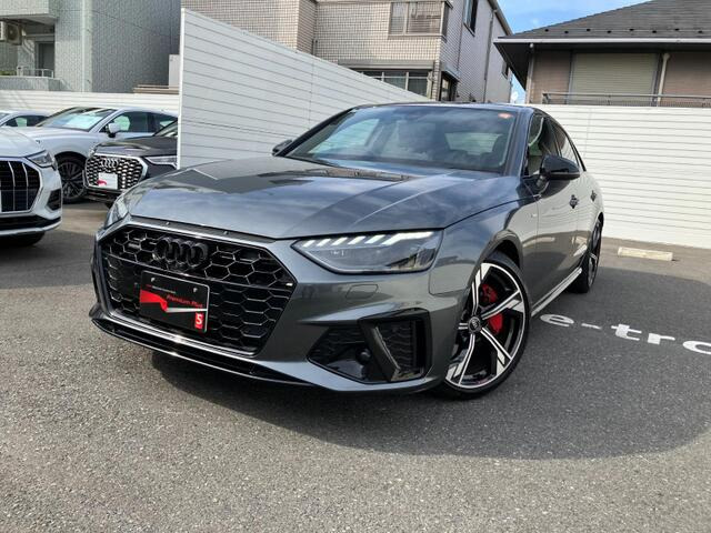 A4 Sライン コンペティション プラス 4WD 