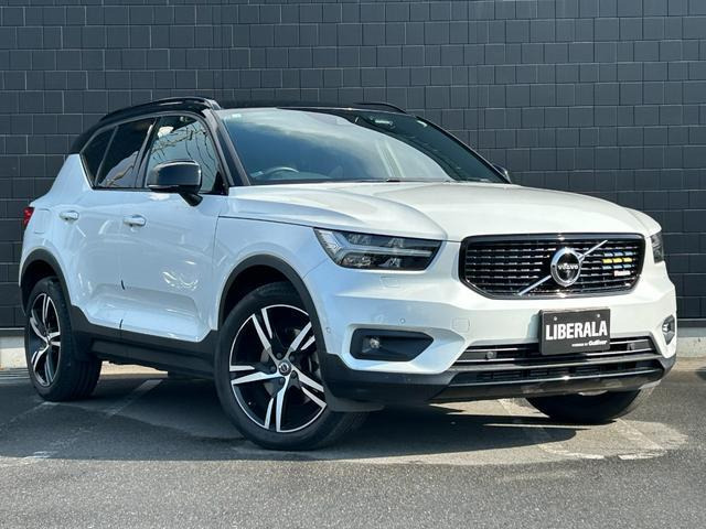 XC40 T4 AWD Rデザイン 4WD 本革シート ワンオーナー