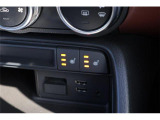 運転席/助手席シートヒーター付です。