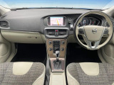 V40クロスカントリー D4 モメンタム ディーゼル 
