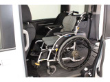 ステップワゴン 1.5 スパーダ 車いす仕様車 2列目乗車タイプ 