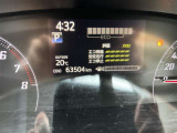 こちらの車には、1年間 走行距離無制限の保証が付いております。