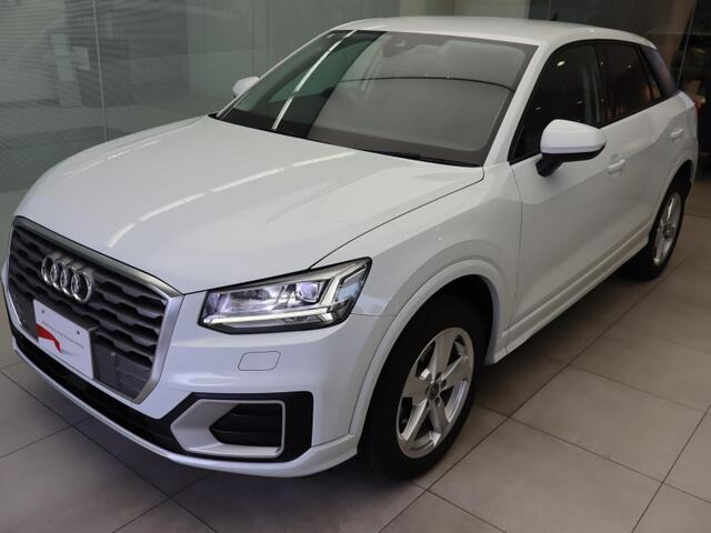 Q2 30 TFSI スポーツ 