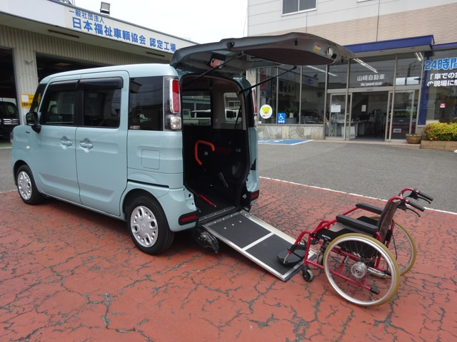 スペーシア ハイブリッド(HYBRID)  X ウィズ 車いす移動車 リアシート付