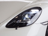 オプション:LEDヘッドライト、ポルシェ ダイナミック ライト システム プラス(PDLS Plus)を含む