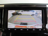バックガイドモニターで、後方を確認しながら安心して駐車することができます。運転初心者も熟練者も必須の機能ですよ!