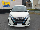 セレナ 1.2 e-POWER ハイウェイスター V 