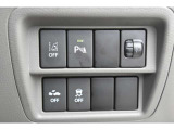★運転席側操作部にはレーンキープアシストや横揺れ防止のOFFボタンが装備されています
