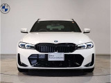 【キドニーグリル】BMWは約90年もの間、ほぼ全ての車両にひと目でBMWだと分かるこの特徴的なフロントグリルが備えられ、デザイン・アイコンとして親しまれてきました。
