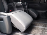 『1台』のお車に対して、3名体制で日々議論を重ね仕入れを行っております。
