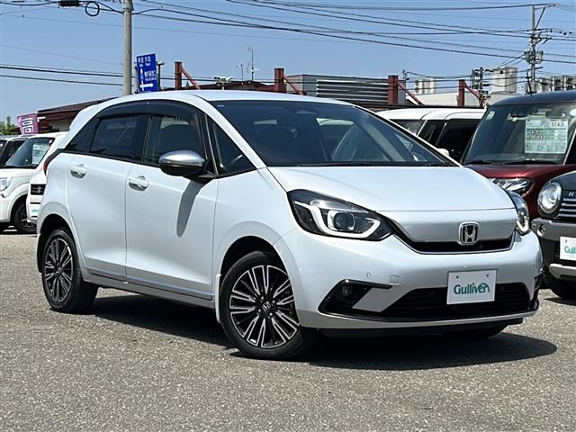 フィット 1.5 e:HEV リュクス 4WD 修復歴無し