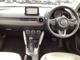 MAZDA2  1.5 XD ホワイト コンフォート ディーゼルターボ