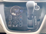 【オートエアコン】寒い冬も暑い夏でも自動で設定した温度に調節してくれます♪