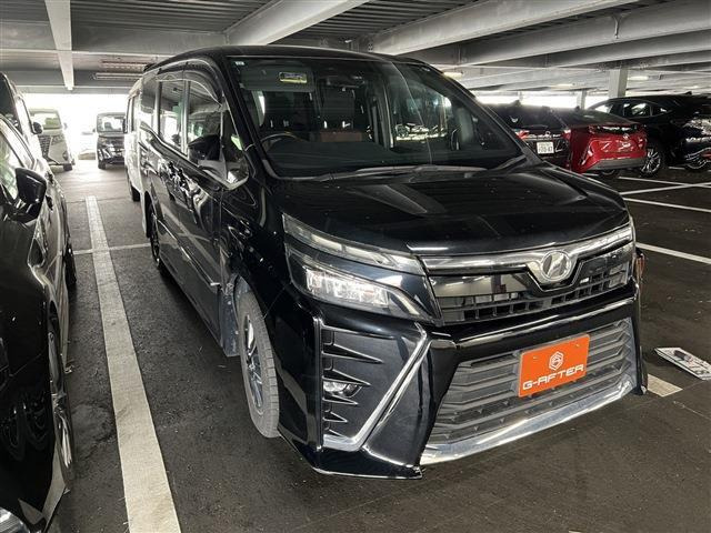 ヴォクシー 2.0 ZS 後期型7人乗純正ナビ後席モニター両側電動