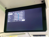 【フリップダウンモニター】大画面モニターで後席でもエンタメをお楽しみいただけます。小さなお子様にも大人気の装備です♪
