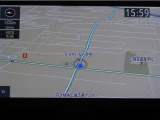 ナビゲーションを装備。タッチパネル式で使いやすく、お出かけもラクラクです。