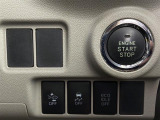 気になる車はすぐにお問い合わせください!画面右側の0066から始まる無料ダイヤルからお問い合わせ下さい!専門スタッフがお車のご質問にお答えいたします!