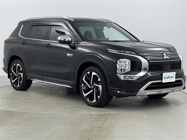 アウトランダー PHEV 2.4 P 4WD 本革シート