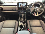トライトン 2.4 GSR ディーゼル 4WD 4WD 本革シート