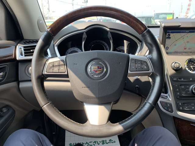 キャデラック SRXクロスオーバー プレミアム 4WD の中古車詳細 (94,000