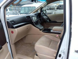 ヴェルファイアハイブリッド 2.4 X 4WD 
