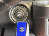 【スマートキー/プッシュスタート】鍵を持っているだけで、ドアロック解除・施錠からエンジンスタートまで操作できる便利な機能です。