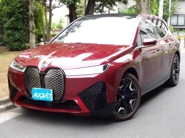 iX xドライブ40 スポーツパッケージ 4WD 