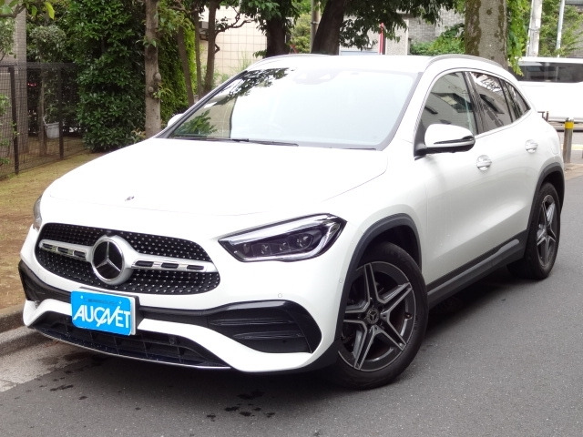 GLAクラス GLA200d 4マチック AMGライン 4WD 
