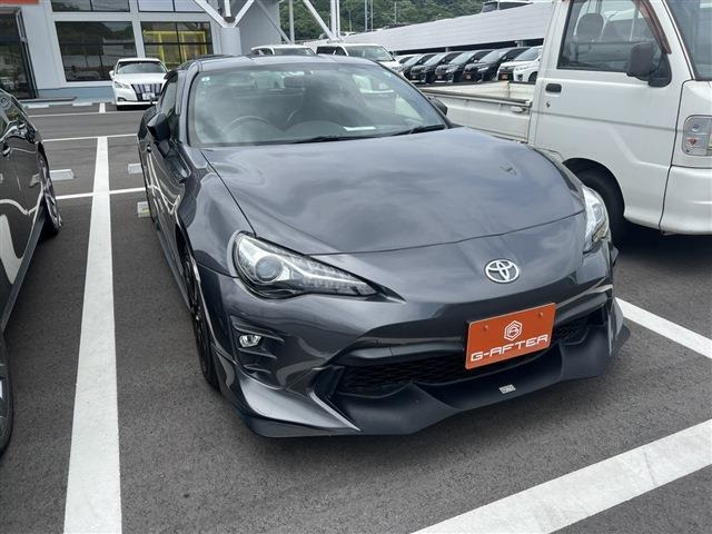 86 2.0 GT リミテッド ブラックパッケージ TRDエアロ4本出マフラーBremboキャリパー