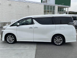 気になる車はすぐにお問い合わせください!画面右側の0066から始まる無料ダイヤルからお問い合わせ下さい!専門スタッフがお車のご質問にお答えいたします!