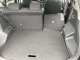 開口部の広いラゲージスペースは、ゴルフバックなどの荷物もラクラク積み込めます。