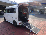 エブリイワゴン ウィズ 車いす移動車 左右分割式リアシート付 