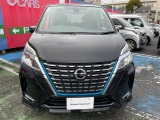 セレナ 1.2 e-POWER ハイウェイスター V 