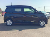 【届出済未使用車とは】自動車の分類では「新車」「中古車」この2種類しかありません。走行距離が100km未満かつ初度登録または初度届出された車両を「届出済未使用車」と呼んでいます。