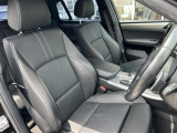 X4 ブラックアウト 4WD 本革シート サンルーフ
