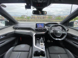 3008 GT ハイブリッド4 4WD 4WD サンルーフ