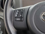 ステアリングのスイッチでオーディオの操作が可能です。