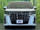 弊社では、全車『修復歴なし』のお車のみ取り扱っております。専任バイヤーによる厳選した仕入れの後、入庫後の車両チェックを行い、ネクステージが認定した高品質な中古車をご提供しております。