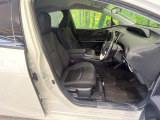 運転席シート廻りは使用感も少なく、良好な状態となっています。丁寧に使われていたことがよくわかりますね。