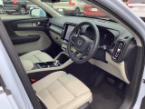 XC40 ウルトラ B4 AWD 4WD 