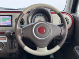 【純正革巻きステアリング】上質な革を使用することで、手にしっかり馴染みとても運転しやすいハンドルです♪