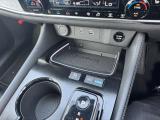 ワイヤレス充電器(おくだけ充電機能)搭載☆対応機種のスマホを置くだけで充電が行えます☆