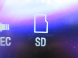 音楽SDカード入ります。