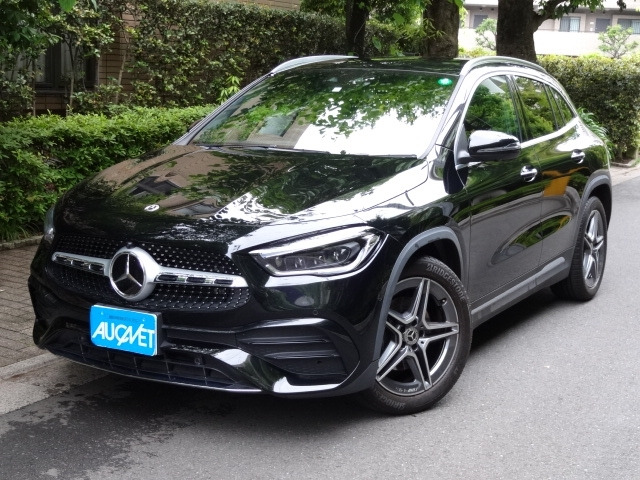GLAクラス GLA200d 4マチック AMGライン 4WD 
