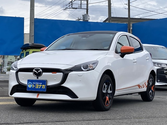 MAZDA2 1.5 15BD 4WD 8.8インチディスプレイ 360°ビューモニタ