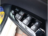 自社整備工場から板金工場、保険やローン等お車に関してはフルサポート!楽しいカーライフのお手伝いをぜひお任せください!自社板金工場・に加え、運輸支局認証工場にて、しっかり点検整備させて頂いております。