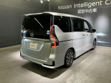 セレナ 2.0 ハイウェイスター V 