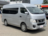 2500CCディーゼル 4WD チェアキャブ M仕様 車いす2脚+8人で最大10人乗り 電動車いすリフター 8NO2年車検 リヤヒーター リヤクーラー メーター内バックカメラ 電動サイドステップ
